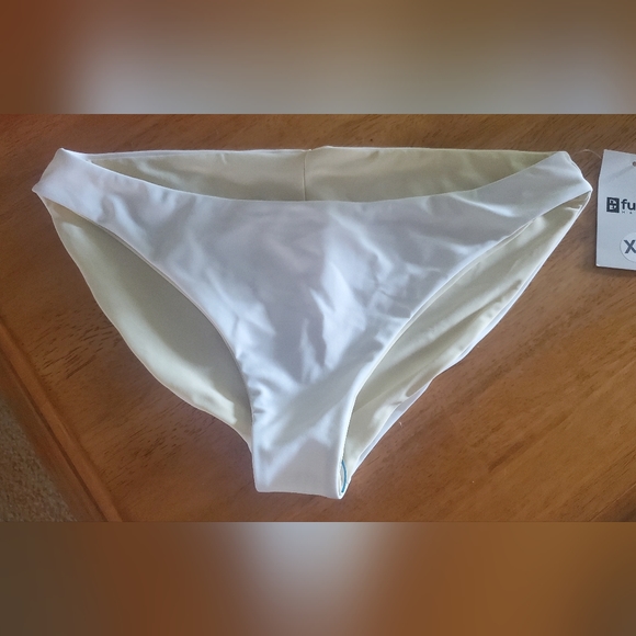 Fused Hawaii XL bottoms - Picture 1 of 1